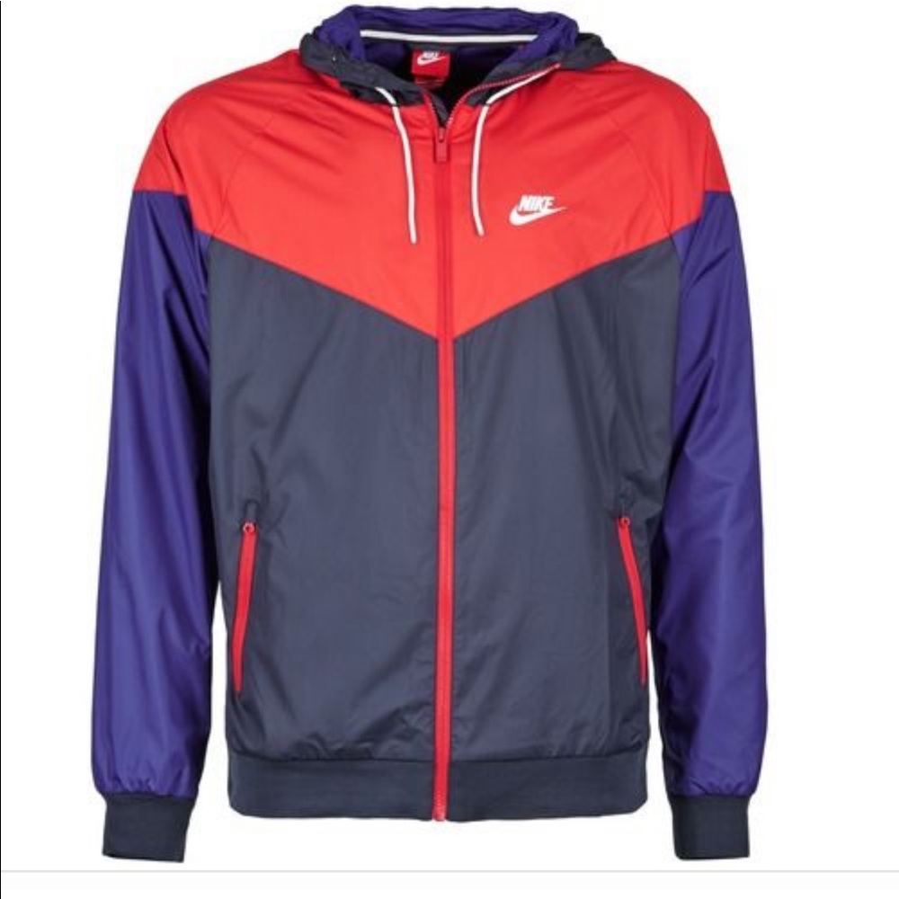 NIKE WINDBREAKER